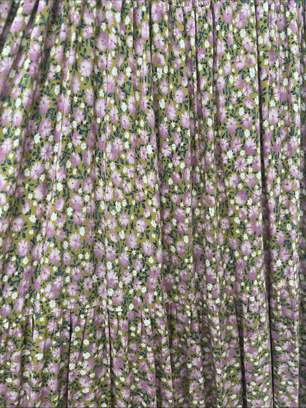 Smocked Floral Tiered Maxi Dress Feminine - Picture 5 of 6